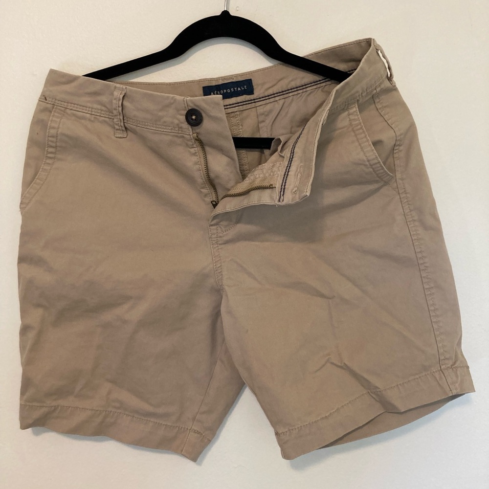 Aeropostale Khaki Chino Shorts Men’s Small 28” Waist 7” Inseam